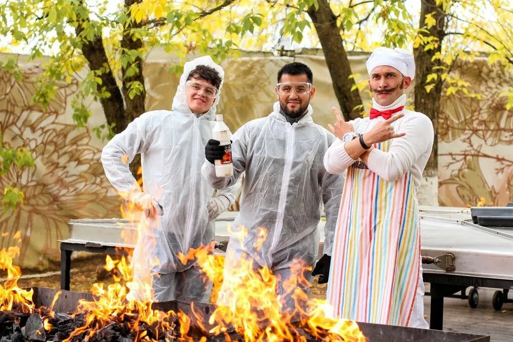 Повара WOW Пиццы у живого огня